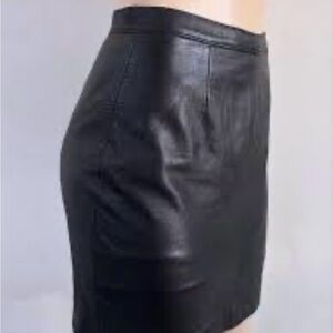 Wilson Black Pencil Skirt